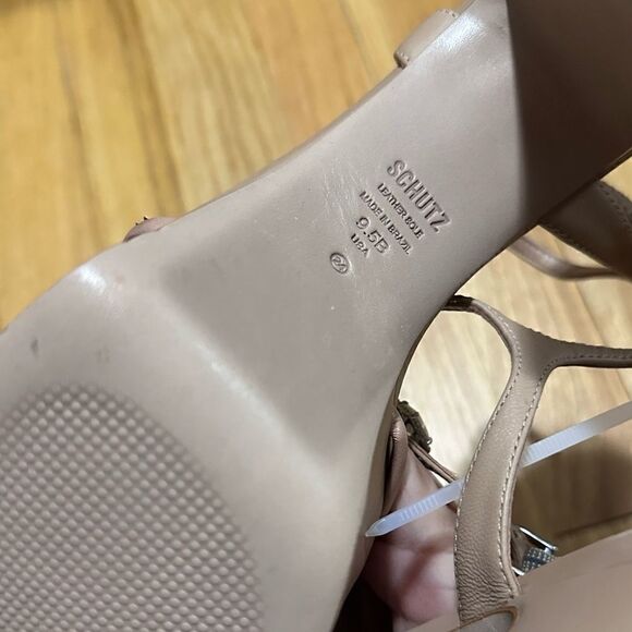 Schutz | Kelsie Platform Sandal - Picture 8 of 8